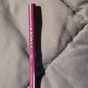 Davis Waterproof Lip Eyeliner Pencil Purple New